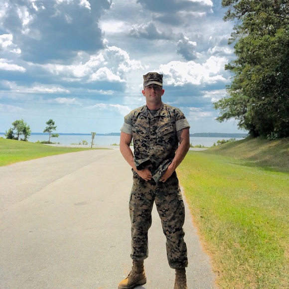 Profile Picture of Carlos Navarro (@carlitos024) on Poshmark