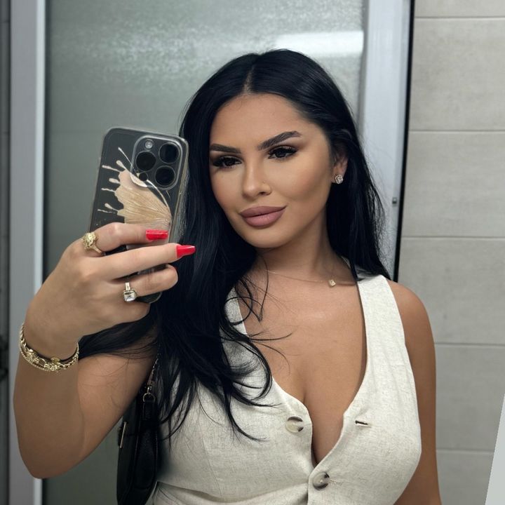 Profile Picture of Alexandra Alexia (@alexandra_baftalaie) on Tiktok