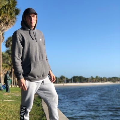 Profile Picture of Tyler Dewey (@tdewey13) on Twitter