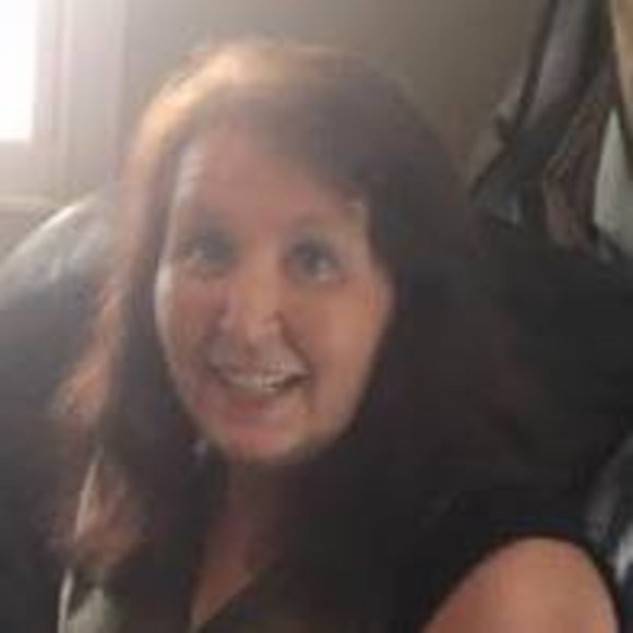 Profile Picture of Cindy Bentley (@bentley219) on Poshmark