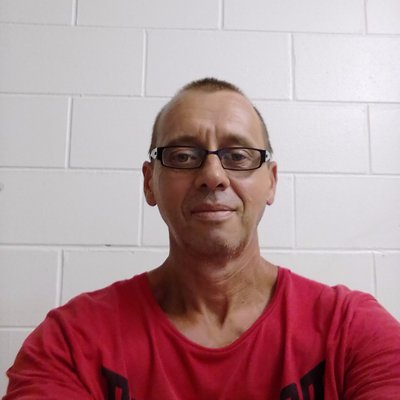 Profile Picture of Darren Irving (@darrenjirving02) on Twitter