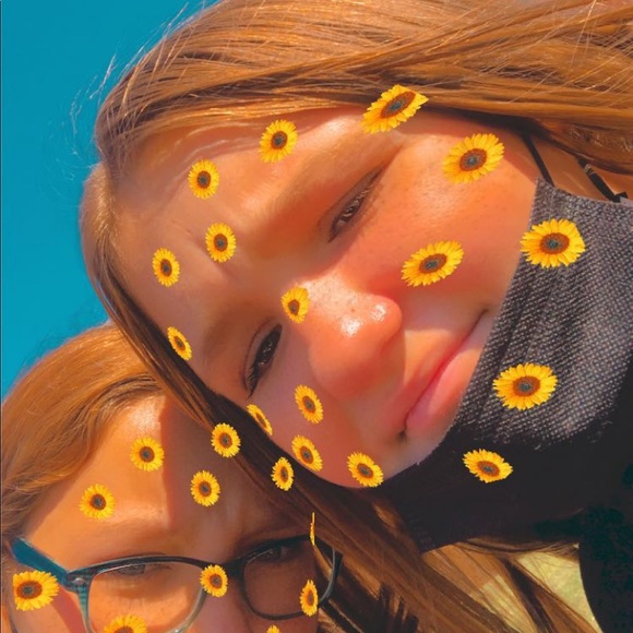 Profile Picture of Isabelle Kennedy (@isabellekenn115) on Poshmark