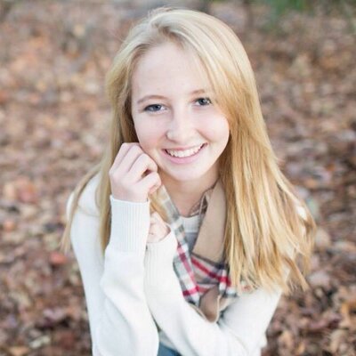 Profile Picture of Alexa Fitzpatrick (@alexarosefitz) on Twitter