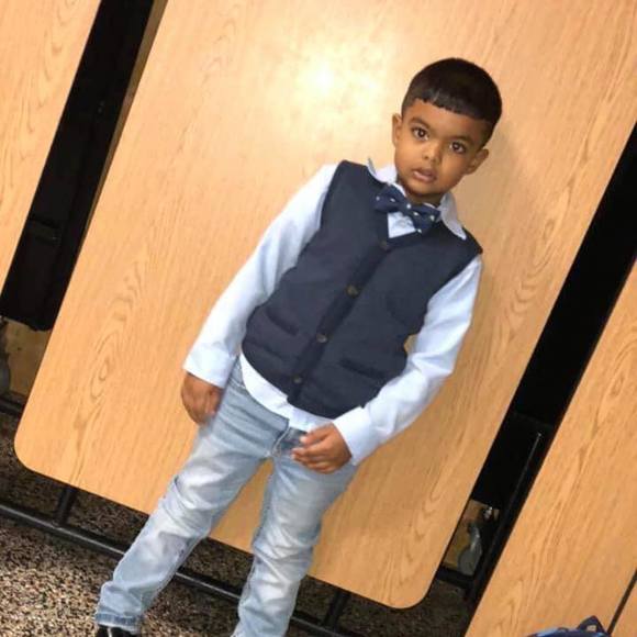 Profile Picture of Dave marisa Sukram (@marisasanichar) on Poshmark