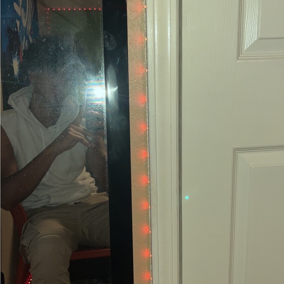 Profile Picture of Kyle Chewiwi (@kylecrowell) on Poshmark
