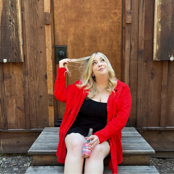 Profile Picture of Norah Desko (@norahdesko) on Poshmark