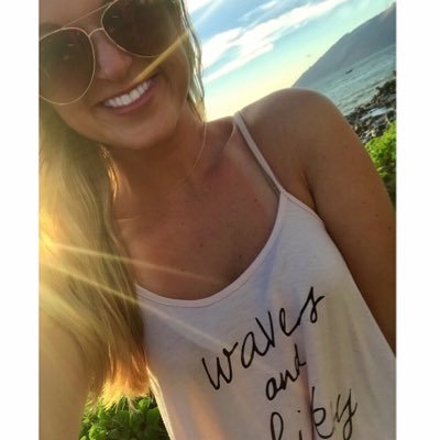 Profile Picture of Trista (@tristaroberts) on Twitter