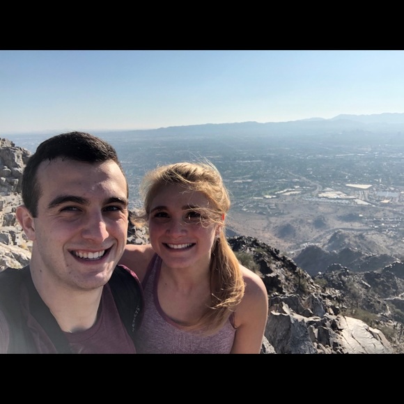 Profile Picture of Devvin La barge (@devvinl) on Poshmark