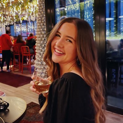 Profile Picture of Samantha Simms (@samanthae_simms) on Twitter