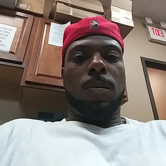 Profile Picture of David Nance (@kingcitie2017) on Poshmark