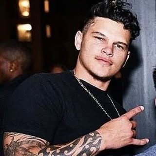 Profile Picture of derek_cheek (@derek_cheek) on Instagram