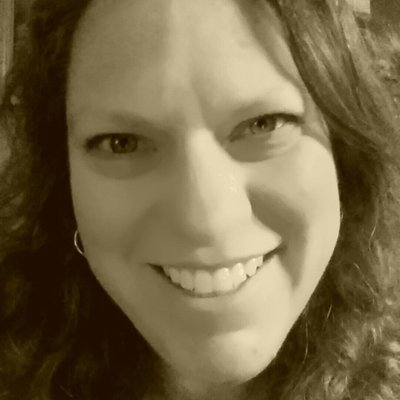 Profile Picture of Lori Armstrong (@Lori_Ann_88) on Twitter