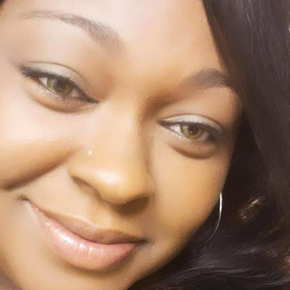 Profile Picture of Detris Lefall (@detriscl) on Poshmark