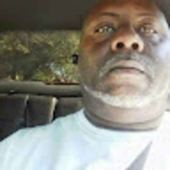 Profile Picture of Timothy Ogletree (@otree1966) on Poshmark