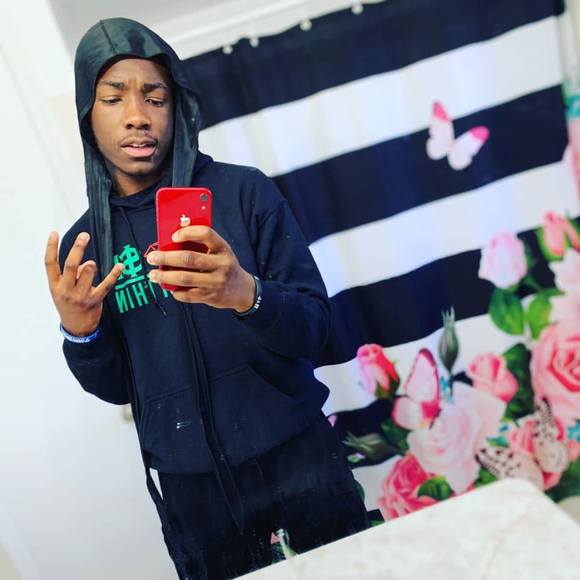 Profile Picture of Christian Goode (@christiangoode) on Poshmark