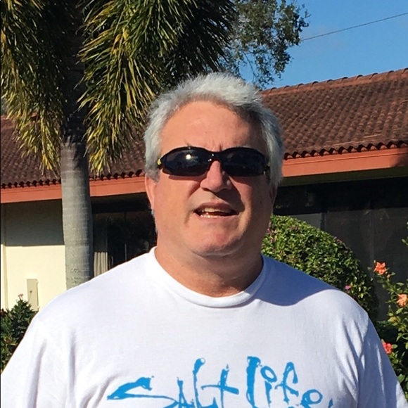 Profile Picture of Steven Peak (@silver_fox56) on Poshmark