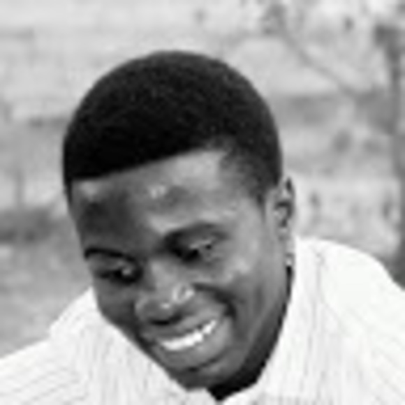 Profile Picture of Jenyo Eniola (@jenyoeniola) on Poshmark