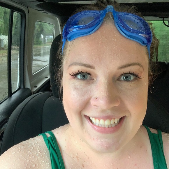 Profile Picture of Kiersten Holt (@kierstenholt) on Poshmark