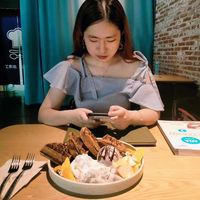 Profile Picture of Mavis Wong (@mavis-wong-35) on Quora