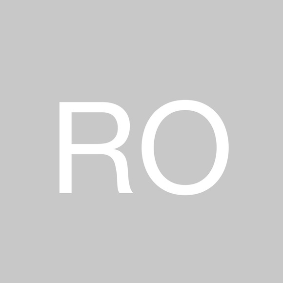 Profile Picture of Richard Ostroff (@flyyellow) on Poshmark
