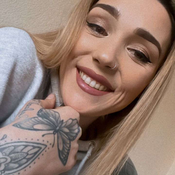Profile Picture of Íris Silveiro (@iris_silveiro) on Tiktok