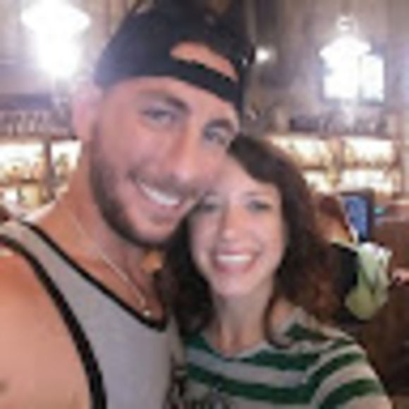 Profile Picture of Andrew Kamide (@andrewkamide89) on Poshmark