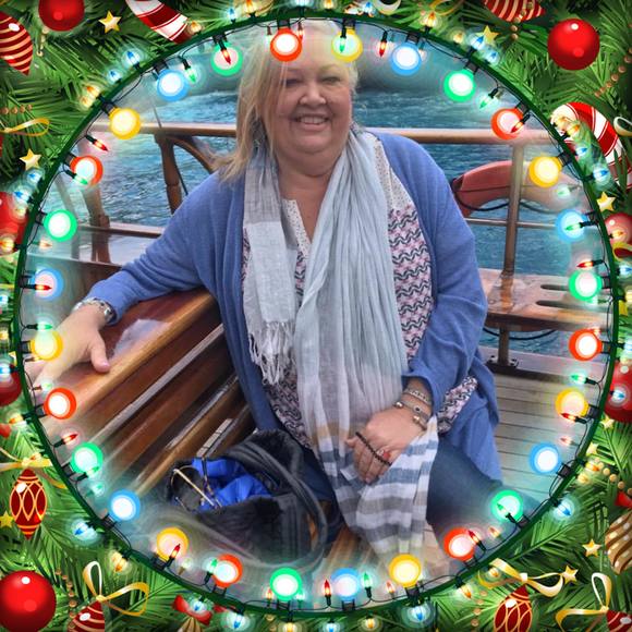 Profile Picture of Mary Quartaro (@quartarm) on Poshmark