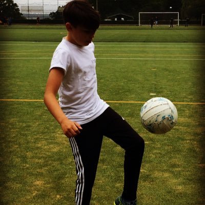 Profile Picture of Max Vivian (@_maxvivian_) on Twitter