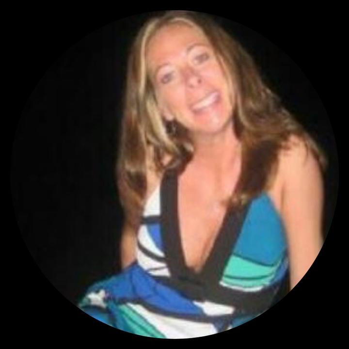 Profile Picture of Lori (@lorisamuels) on Tiktok
