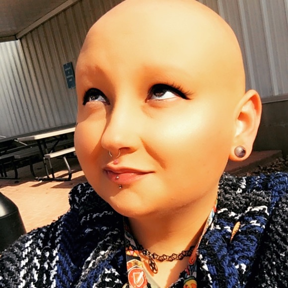 Profile Picture of Midori Heydorn (@midoriheydorn) on Poshmark