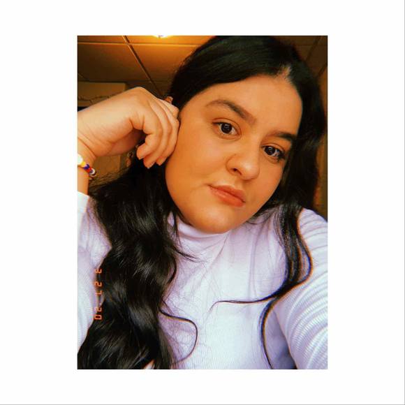 Profile Picture of Alejandra Canas (@alejandracanas) on Poshmark