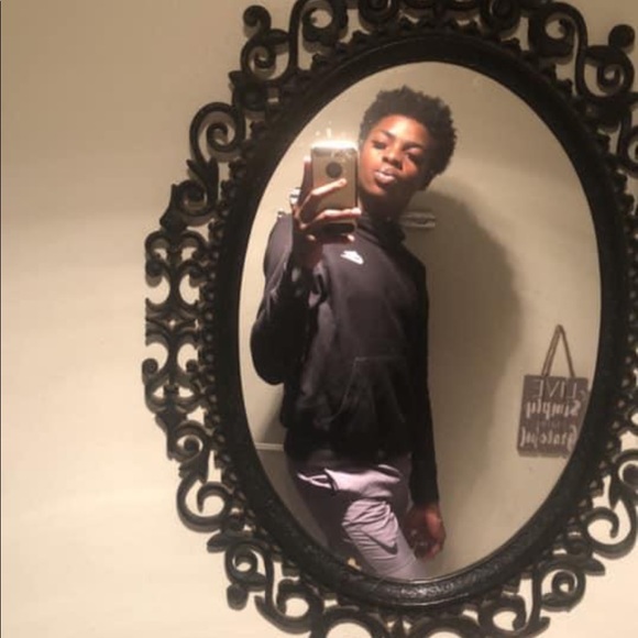 Profile Picture of Jaheim Settle (@xxprojextxx) on Poshmark