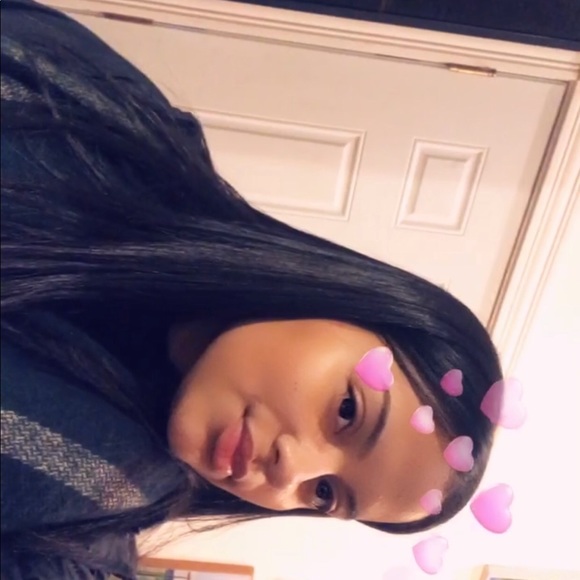 Profile Picture of Cindy Rodríguez (@cindy3x) on Poshmark