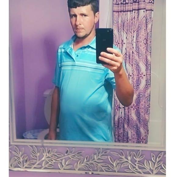 Profile Picture of Matthew Troyer (@matthewtroyer27) on Poshmark