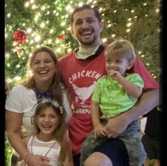 Profile Picture of Ceci Introini (@ceciintroini) on Poshmark