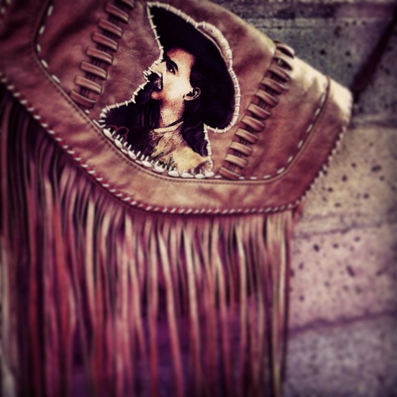 Profile Picture of Mckenzie Hale (@haleonearth) on Poshmark