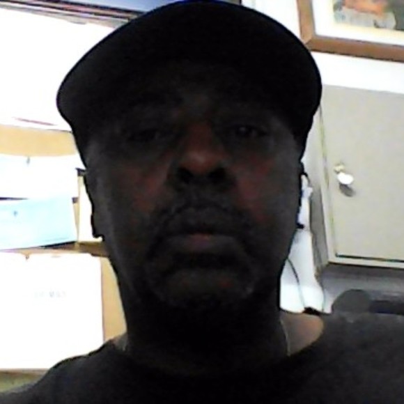 Profile Picture of Stephen Boyd (@snboyd2424) on Poshmark