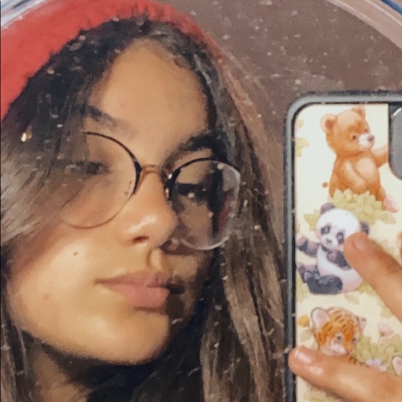 Profile Picture of Katelyn Idzior (@nxptoon) on Poshmark