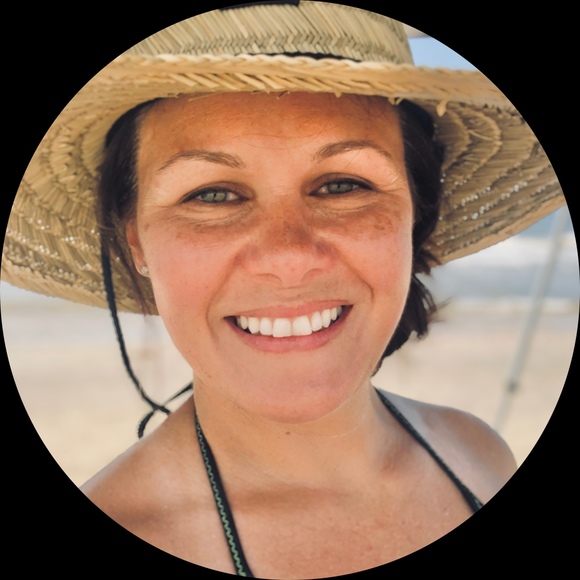 Profile Picture of Kayla Gregston (@kmm83832) on Poshmark