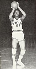 Profile Picture of Shellie McMillonon Wikipedia