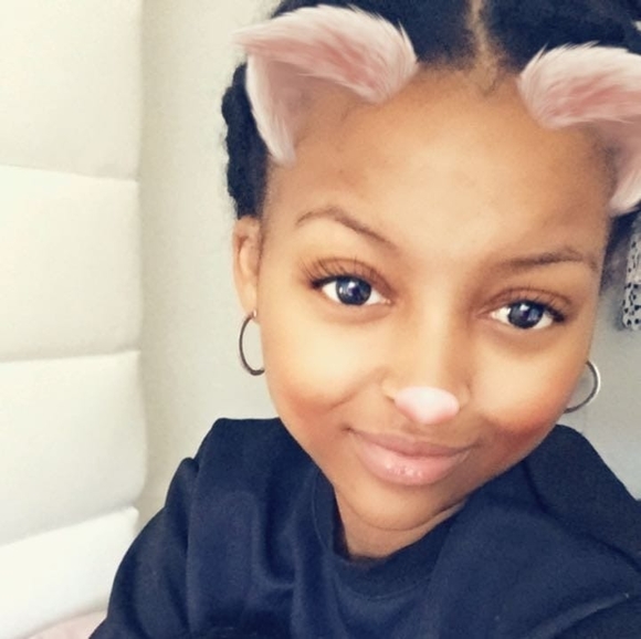 Profile Picture of Areal Daniels (@arealdaniels) on Poshmark