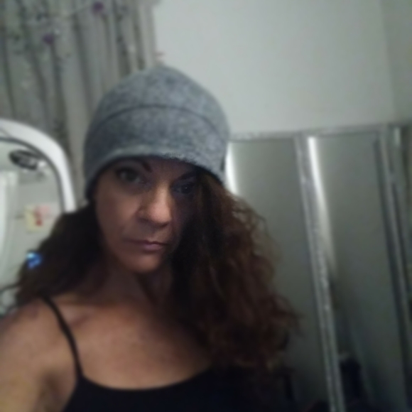 Profile Picture of Stacy Clapper (@321stacy) on Poshmark