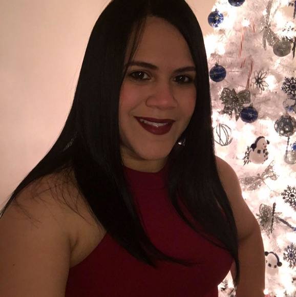 Profile Picture of Jennifer Javier (@jenniferjavi565) on Poshmark