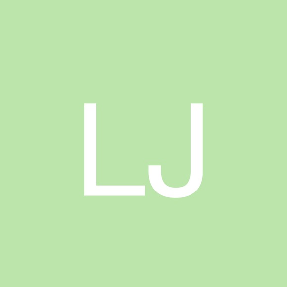 Profile Picture of Lloyd Jones (@lloydj1s) on Poshmark