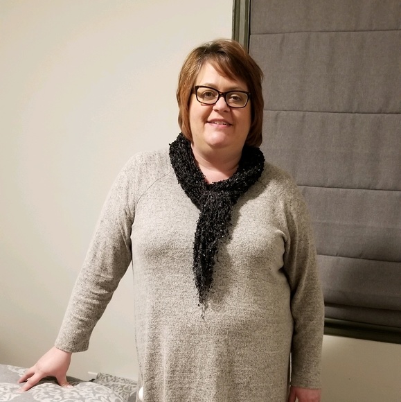 Shelley Schlueter - Poshmark Profile Picture of Shelley Schlueter (@hunterswife06) on Poshmark