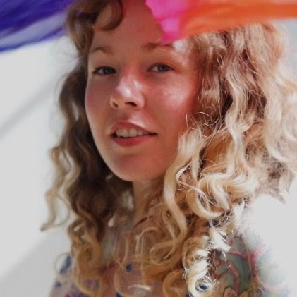 Profile Picture of Sarah Andrews (@@sarahsowsseeds) on Tiktok