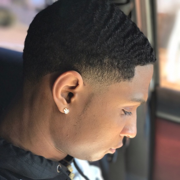 Profile Picture of Spenser Smith (@spenserlamar) on Poshmark