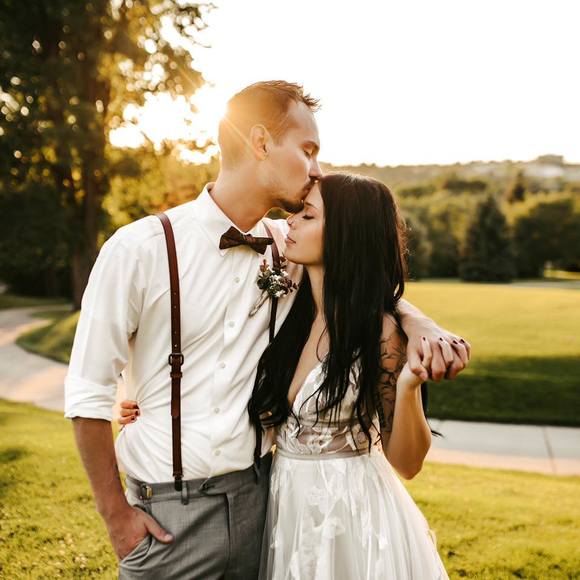 Profile Picture of Allison Honeyman (@ali_honeyman_22) on Poshmark