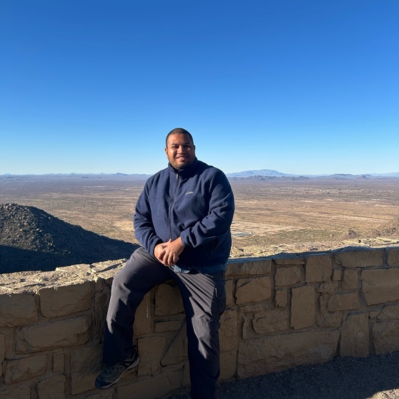 Profile Picture of Darian Wright (@omgitsdarian) on Poshmark