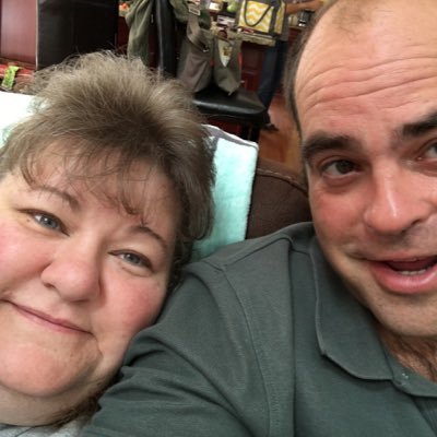 Profile Picture of JrlOberlander (@roxanne_long) on Twitter